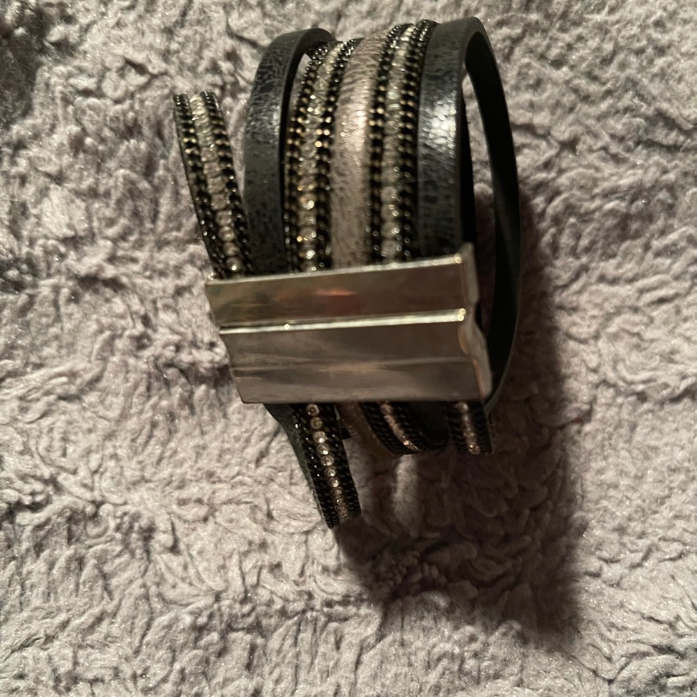 Bracelet - Picture 4 of 7